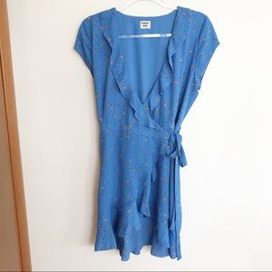 Aritzia Sunday Best blue wrap dress